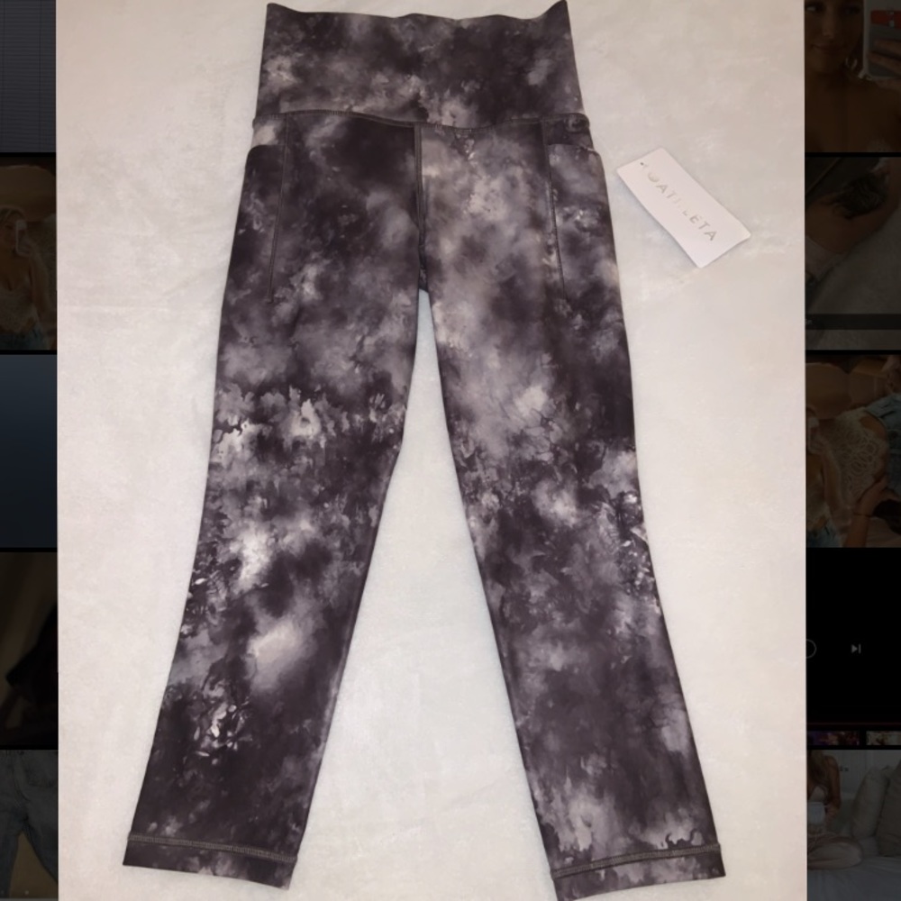 Athlete Cropped Tye Dye Leggings